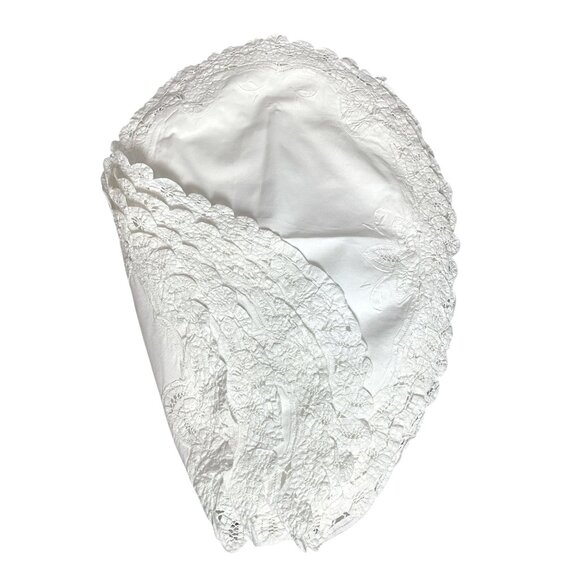 Vintage White Oval Lace & Embroidered Cotton Table Placemats/Doily Set Of 4 - Picture 8 of 9
